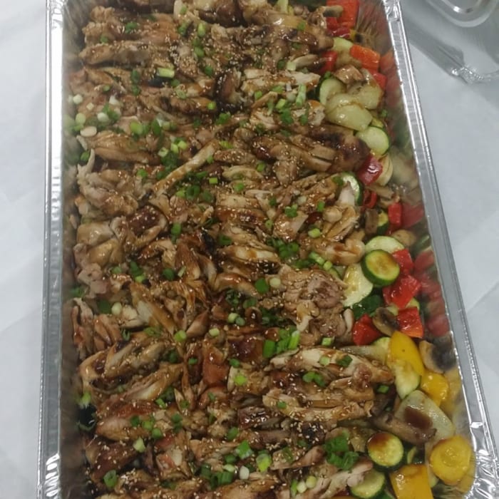 Grilled Teriyaki Chicken (Half Tray 7-10 people).