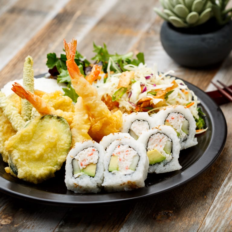 California Roll: A Sushi Delight