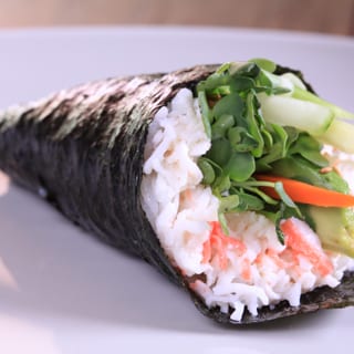 Side-Hand Roll (1 pcs)