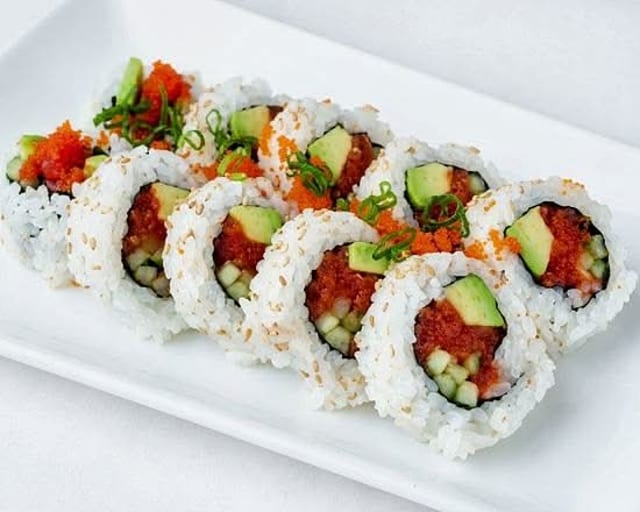 100 Pieces Spicy Tuna Roll.